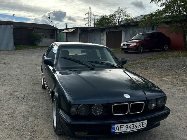 Зеленый БМВ 5 Серия, объемом двигателя 2 л и пробегом 0 тыс. км за 2900 $, фото 1 на Automoto.ua