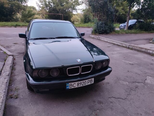 Зеленый БМВ 5 Серия, объемом двигателя 2 л и пробегом 314 тыс. км за 3574 $, фото 1 на Automoto.ua