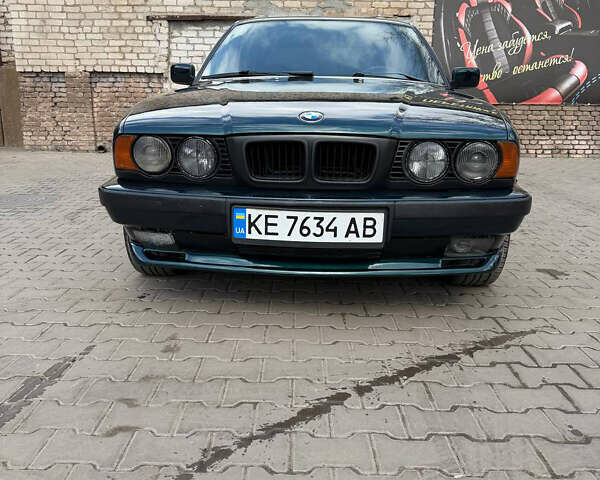 Зеленый БМВ 5 Серия, объемом двигателя 1.99 л и пробегом 300 тыс. км за 3000 $, фото 1 на Automoto.ua