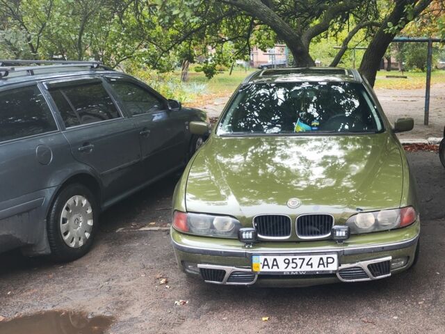 Зелений БМВ 5 Серія, об'ємом двигуна 2 л та пробігом 400 тис. км за 3500 $, фото 1 на Automoto.ua