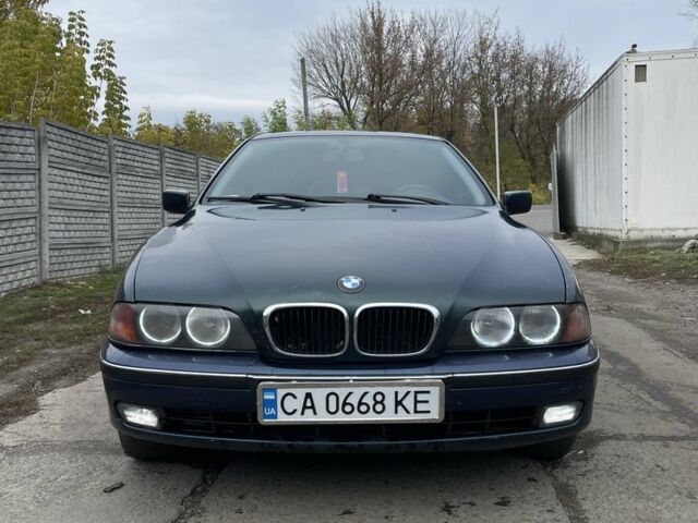 Зеленый БМВ 5 Серия, объемом двигателя 2.5 л и пробегом 450 тыс. км за 4000 $, фото 1 на Automoto.ua