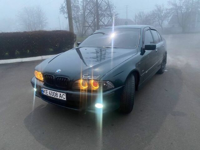 Зеленый БМВ 5 Серия, объемом двигателя 2 л и пробегом 380 тыс. км за 4500 $, фото 1 на Automoto.ua