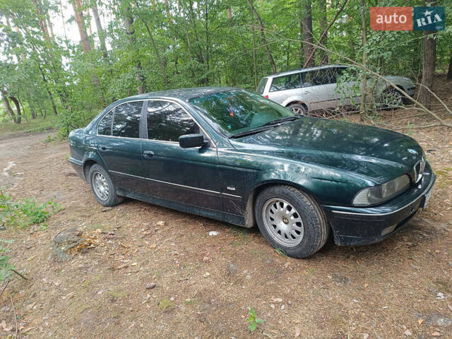 Зелений БМВ 5 Серія, об'ємом двигуна 1.99 л та пробігом 270 тис. км за 3000 $, фото 1 на Automoto.ua