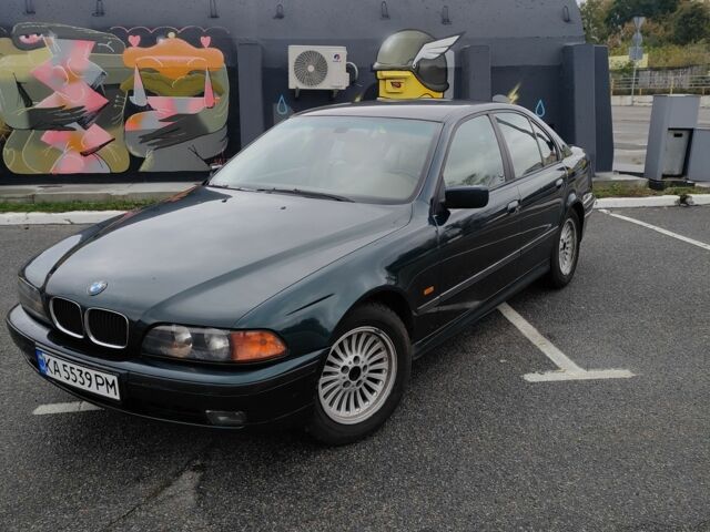 Зеленый БМВ 5 Серия, объемом двигателя 4.4 л и пробегом 360 тыс. км за 4600 $, фото 1 на Automoto.ua