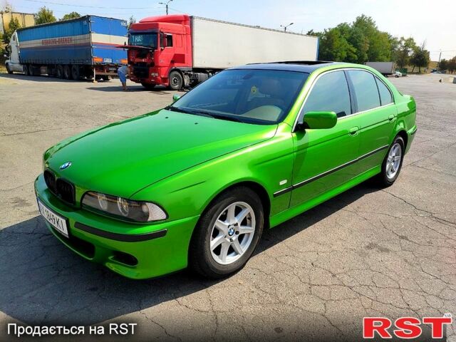 Зеленый БМВ 5 Серия, объемом двигателя 2.5 л и пробегом 0 тыс. км за 4200 $, фото 1 на Automoto.ua