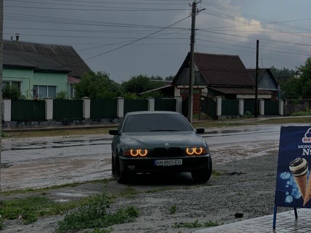 Зеленый БМВ 5 Серия, объемом двигателя 2.5 л и пробегом 380 тыс. км за 3543 $, фото 1 на Automoto.ua
