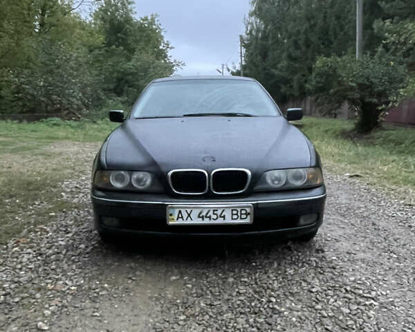 Зелений БМВ 5 Серія, об'ємом двигуна 2 л та пробігом 343 тис. км за 4350 $, фото 1 на Automoto.ua