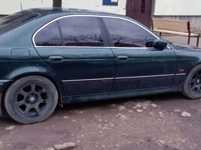 Зеленый БМВ 5 Серия, объемом двигателя 2.5 л и пробегом 375 тыс. км за 5300 $, фото 1 на Automoto.ua