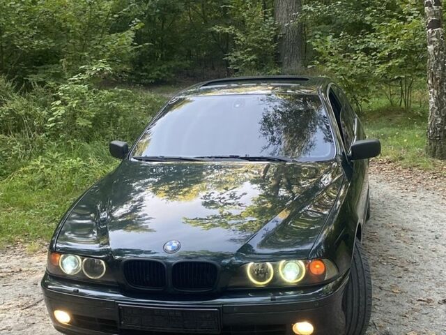 Зеленый БМВ 5 Серия, объемом двигателя 2.5 л и пробегом 330 тыс. км за 3300 $, фото 1 на Automoto.ua