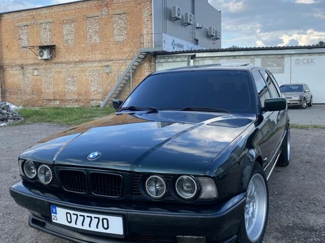 Зеленый БМВ 5 Серия, объемом двигателя 2.5 л и пробегом 315 тыс. км за 4500 $, фото 1 на Automoto.ua