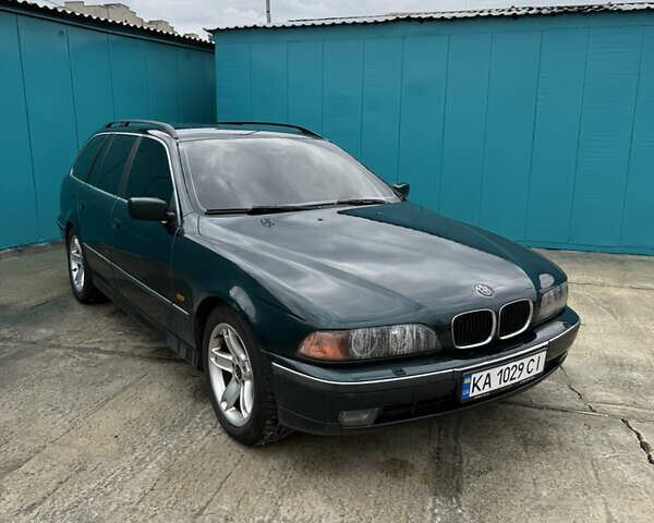 Зеленый БМВ 5 Серия, объемом двигателя 2.93 л и пробегом 403 тыс. км за 4700 $, фото 1 на Automoto.ua