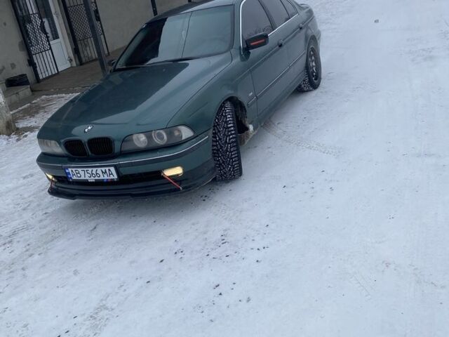 Зелений БМВ 5 Серія, об'ємом двигуна 2.5 л та пробігом 3 тис. км за 6000 $, фото 1 на Automoto.ua