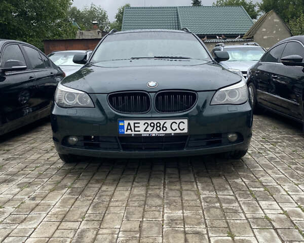Зеленый БМВ 5 Серия, объемом двигателя 2.5 л и пробегом 370 тыс. км за 7700 $, фото 1 на Automoto.ua