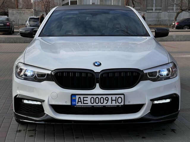 Белый БМВ 520, объемом двигателя 2 л и пробегом 150 тыс. км за 36200 $, фото 1 на Automoto.ua