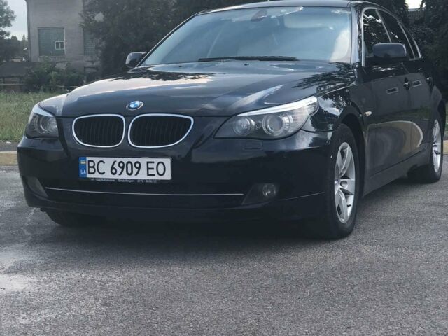 Синий БМВ 520, объемом двигателя 2 л и пробегом 338 тыс. км за 9000 $, фото 1 на Automoto.ua