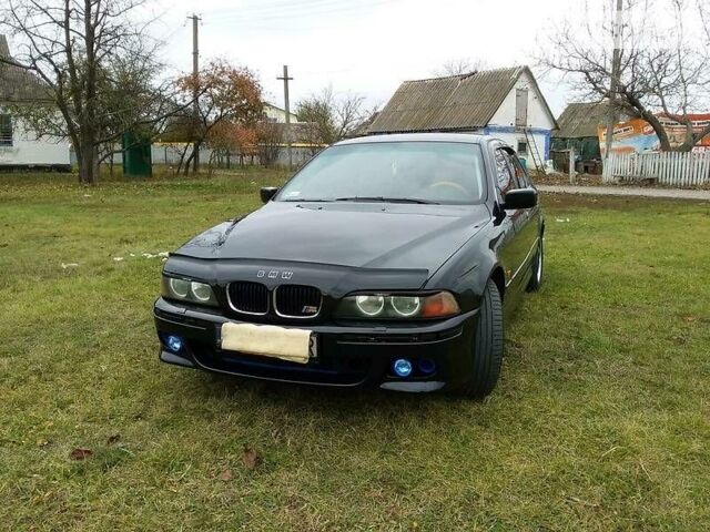 Чорний БМВ 525, об'ємом двигуна 2.5 л та пробігом 350 тис. км за 3500 $, фото 1 на Automoto.ua