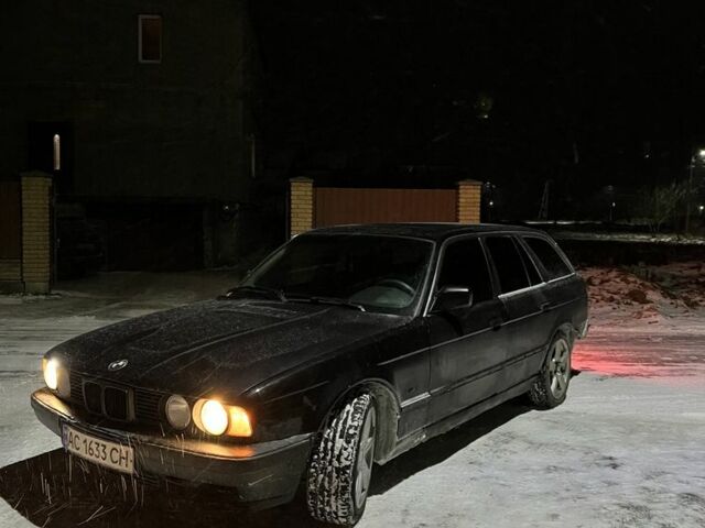 Черный БМВ 525, объемом двигателя 2.5 л и пробегом 350 тыс. км за 2300 $, фото 1 на Automoto.ua