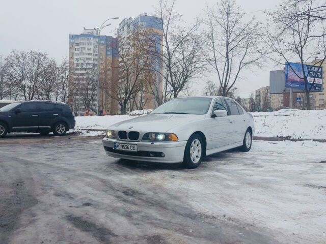 Сірий БМВ 525, об'ємом двигуна 2.5 л та пробігом 220 тис. км за 6899 $, фото 1 на Automoto.ua