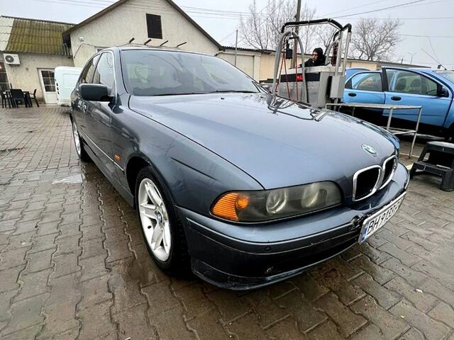 Сірий БМВ 525, об'ємом двигуна 2.5 л та пробігом 0 тис. км за 4500 $, фото 1 на Automoto.ua