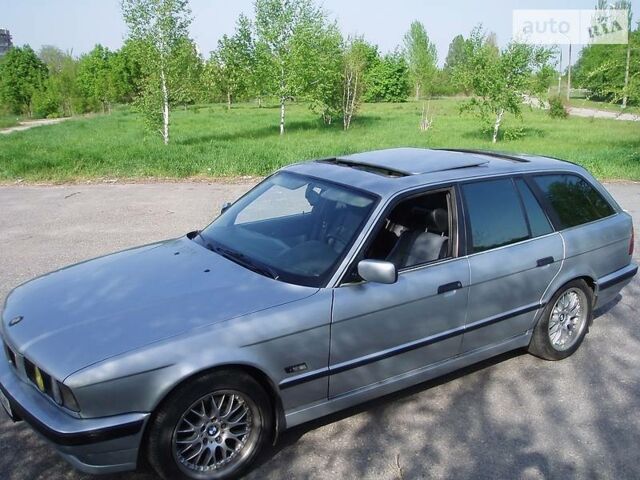 Сірий БМВ 525, об'ємом двигуна 2.5 л та пробігом 337 тис. км за 4000 $, фото 1 на Automoto.ua