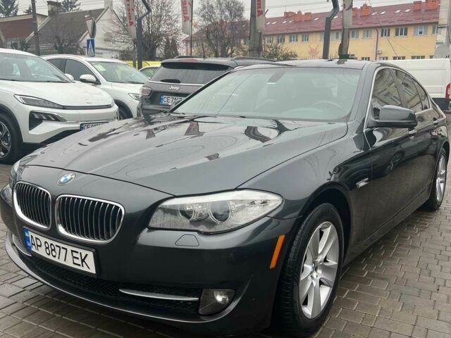 Серый БМВ 528, объемом двигателя 3 л и пробегом 325 тыс. км за 12600 $, фото 1 на Automoto.ua
