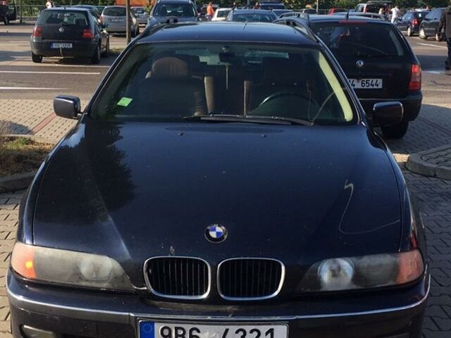 Синий БМВ 528, объемом двигателя 2.8 л и пробегом 420 тыс. км за 1700 $, фото 1 на Automoto.ua