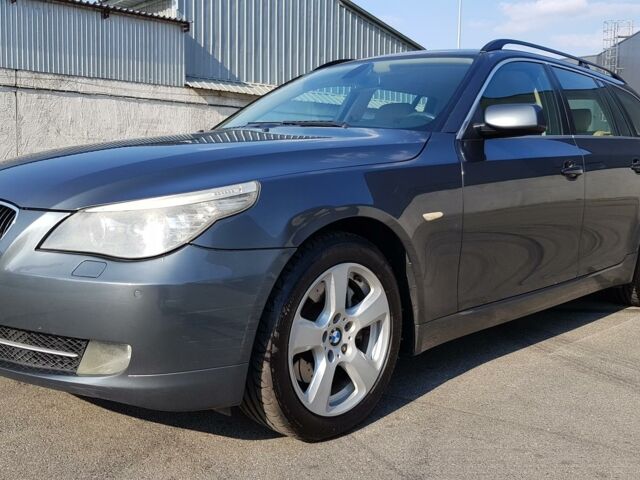 Серый БМВ 530, объемом двигателя 3 л и пробегом 295 тыс. км за 9900 $, фото 1 на Automoto.ua