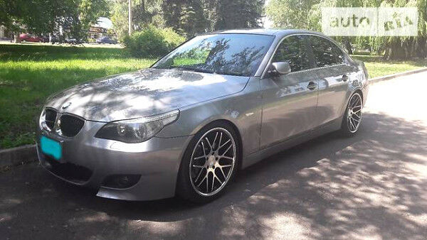 Сірий БМВ 530, об'ємом двигуна 3 л та пробігом 70 тис. км за 10999 $, фото 1 на Automoto.ua