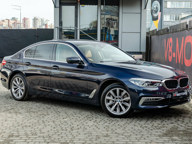 Синий БМВ 530, объемом двигателя 2 л и пробегом 50 тыс. км за 29999 $, фото 1 на Automoto.ua