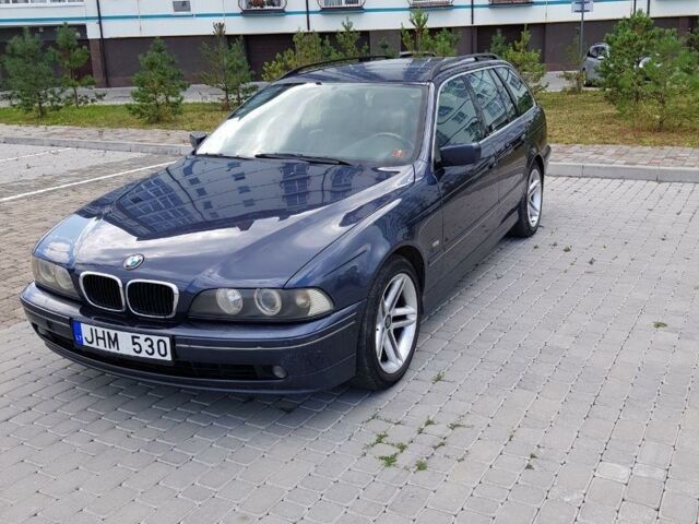 Синий БМВ 530, объемом двигателя 3 л и пробегом 320 тыс. км за 2800 $, фото 1 на Automoto.ua