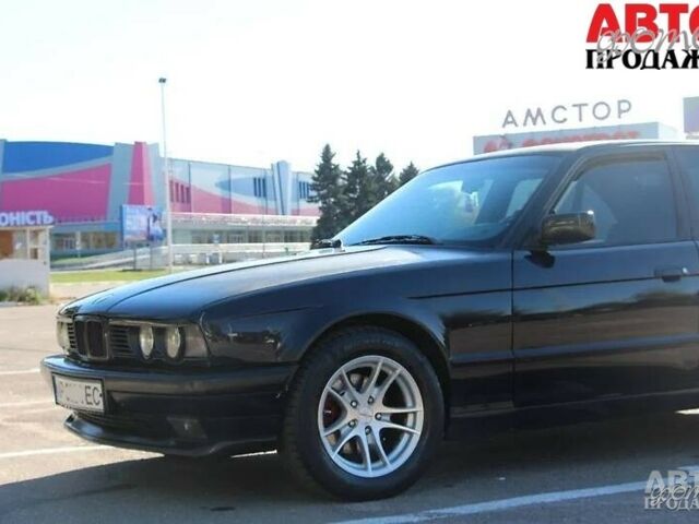 БМВ 535, объемом двигателя 3.4 л и пробегом 500 тыс. км за 4300 $, фото 1 на Automoto.ua