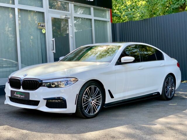 Білий БМВ 540, об'ємом двигуна 3 л та пробігом 33 тис. км за 45000 $, фото 1 на Automoto.ua