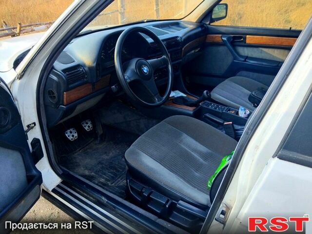 Белый БМВ 7 Серия, объемом двигателя 3 л и пробегом 0 тыс. км за 1700 $, фото 1 на Automoto.ua