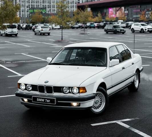 Белый БМВ 7 Серия, объемом двигателя 3 л и пробегом 80 тыс. км за 18900 $, фото 1 на Automoto.ua