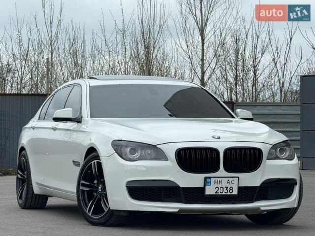 Белый БМВ 7 Серия, объемом двигателя 3 л и пробегом 230 тыс. км за 12700 $, фото 1 на Automoto.ua