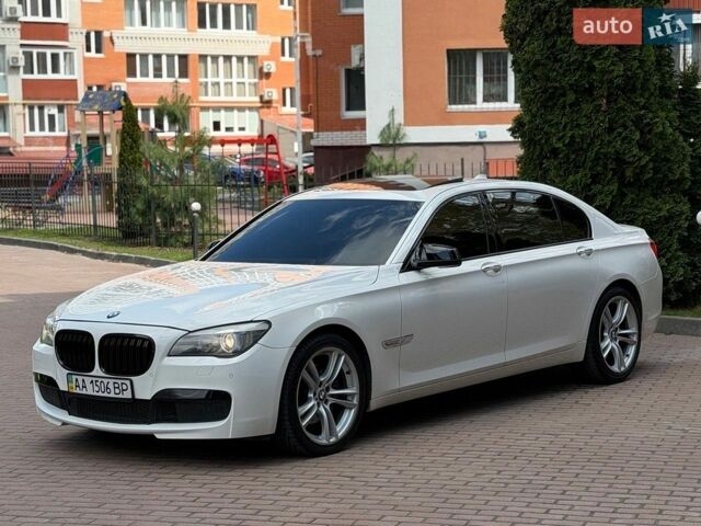 Белый БМВ 7 Серия, объемом двигателя 2.98 л и пробегом 217 тыс. км за 14000 $, фото 1 на Automoto.ua