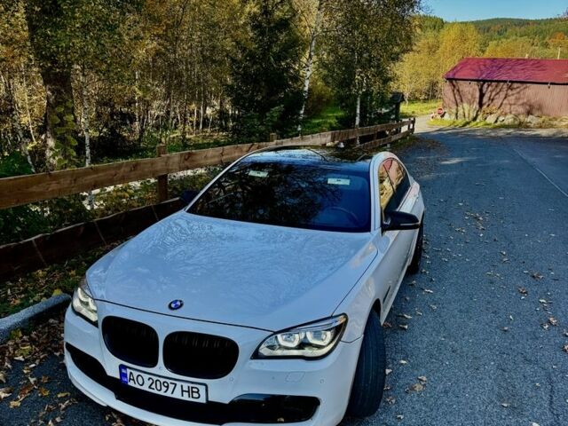 Белый БМВ 7 Серия, объемом двигателя 3 л и пробегом 1 тыс. км за 17500 $, фото 1 на Automoto.ua