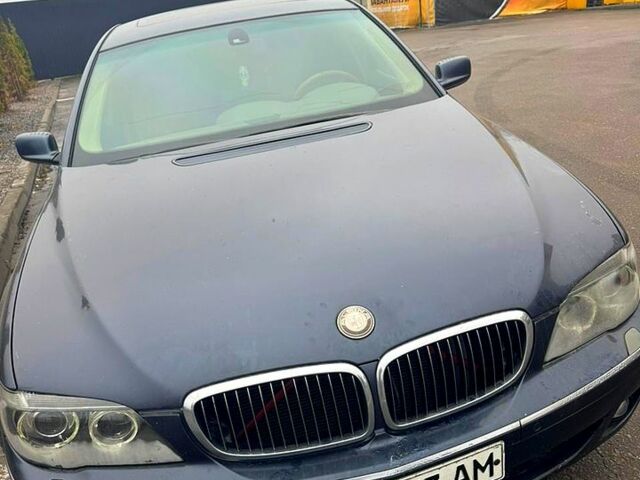 Білий БМВ 7 Серія, об'ємом двигуна 3 л та пробігом 375 тис. км за 5000 $, фото 1 на Automoto.ua