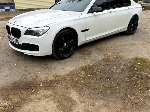 Білий БМВ 7 Серія, об'ємом двигуна 3 л та пробігом 220 тис. км за 20500 $, фото 1 на Automoto.ua