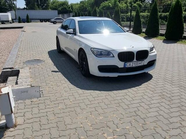 Белый БМВ 7 Серия, объемом двигателя 4.4 л и пробегом 190 тыс. км за 19000 $, фото 1 на Automoto.ua