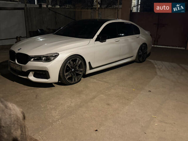 Белый БМВ 7 Серия, объемом двигателя 4.39 л и пробегом 180 тыс. км за 32500 $, фото 1 на Automoto.ua