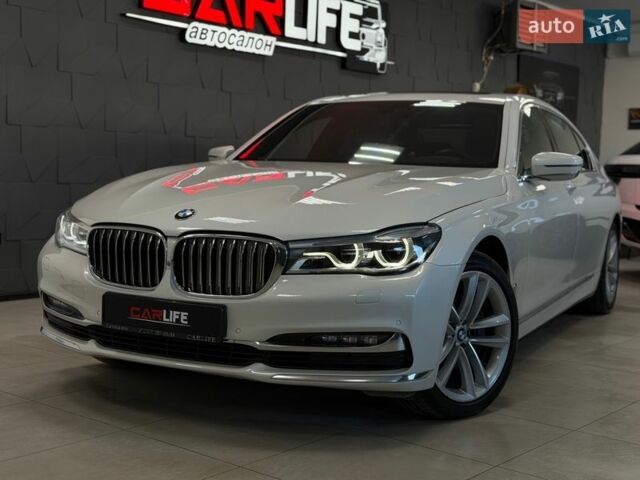 Білий БМВ 7 Серія, об'ємом двигуна 2.99 л та пробігом 175 тис. км за 33500 $, фото 1 на Automoto.ua