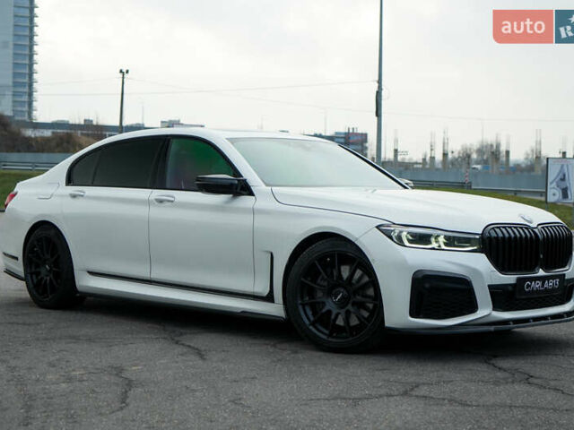 Белый БМВ 7 Серия, объемом двигателя 4.39 л и пробегом 165 тыс. км за 27000 $, фото 1 на Automoto.ua