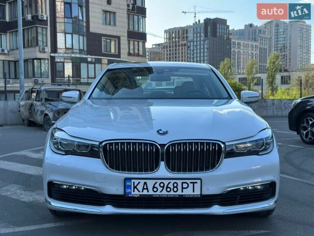 Білий БМВ 7 Серія, об'ємом двигуна 3 л та пробігом 155 тис. км за 29800 $, фото 1 на Automoto.ua