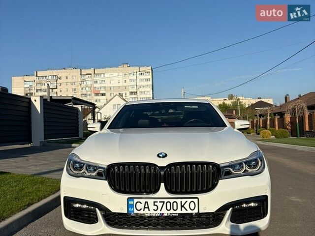 Белый БМВ 7 Серия, объемом двигателя 3 л и пробегом 107 тыс. км за 31999 $, фото 1 на Automoto.ua