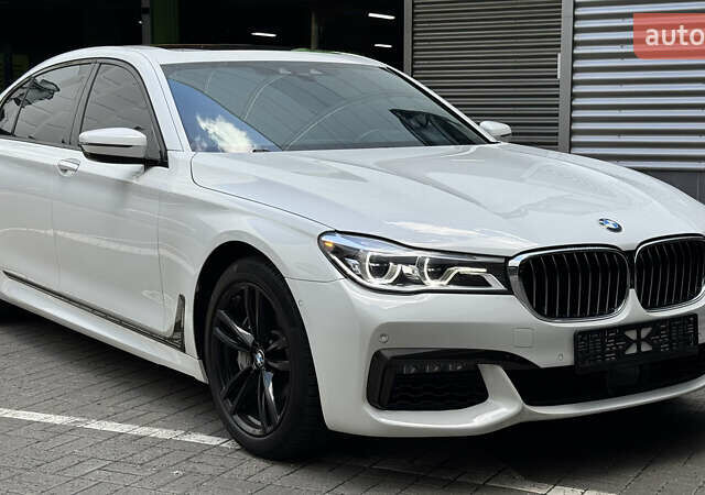 Белый БМВ 7 Серия, объемом двигателя 4.39 л и пробегом 87 тыс. км за 37000 $, фото 1 на Automoto.ua