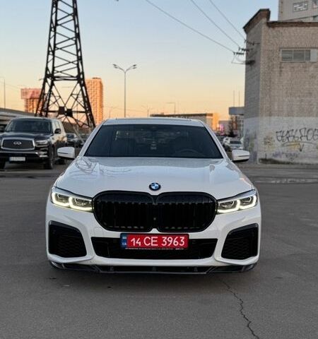Белый БМВ 7 Серия, объемом двигателя 4.39 л и пробегом 150 тыс. км за 41500 $, фото 1 на Automoto.ua