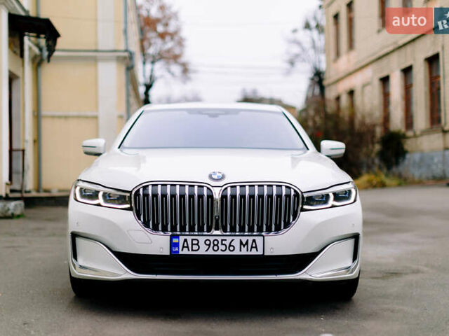Белый БМВ 7 Серия, объемом двигателя 4.39 л и пробегом 93 тыс. км за 48000 $, фото 1 на Automoto.ua