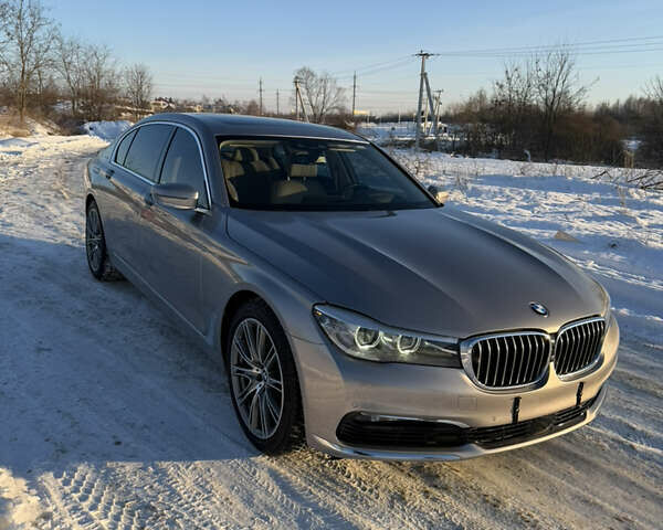 Бежевый БМВ 7 Серия, объемом двигателя 3 л и пробегом 180 тыс. км за 24500 $, фото 1 на Automoto.ua