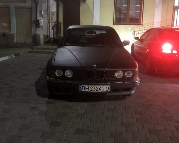 Черный БМВ 7 Серия, объемом двигателя 3.5 л и пробегом 250 тыс. км за 2100 $, фото 1 на Automoto.ua